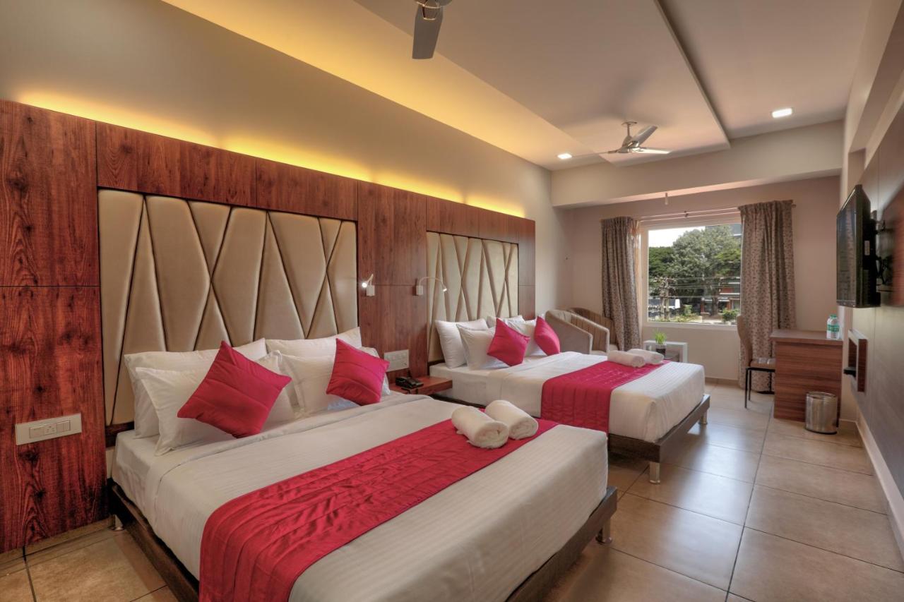 Lexus Inn Mysore Luaran gambar