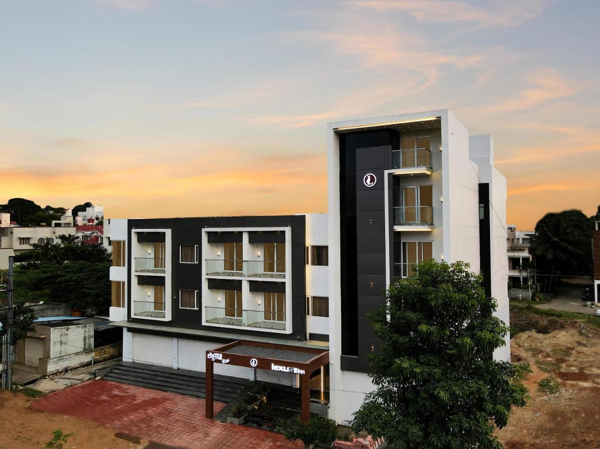 Lexus Inn Mysore Luaran gambar