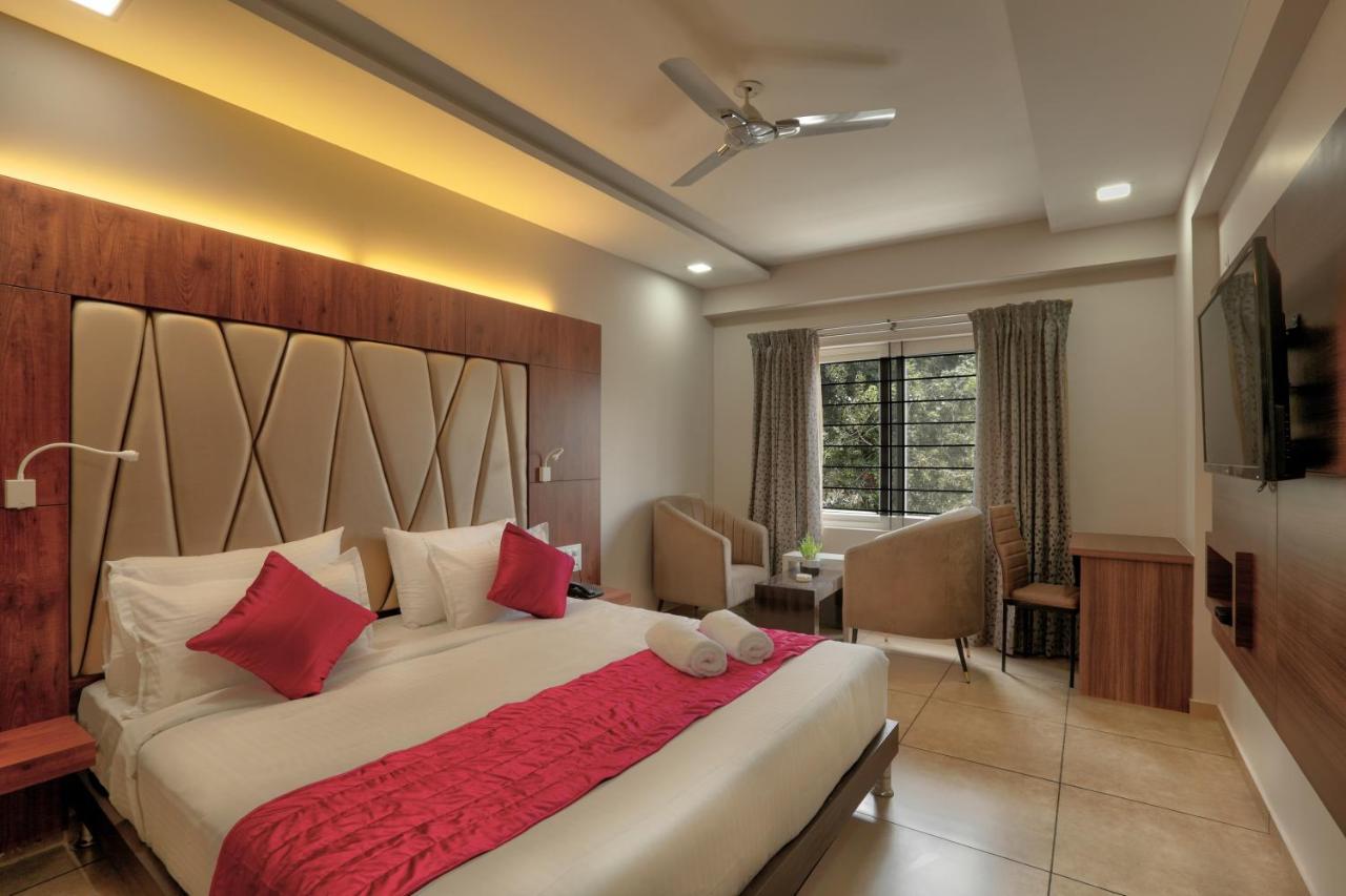Lexus Inn Mysore Luaran gambar