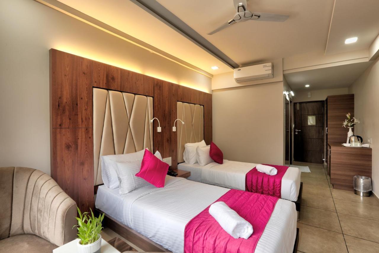Lexus Inn Mysore Luaran gambar