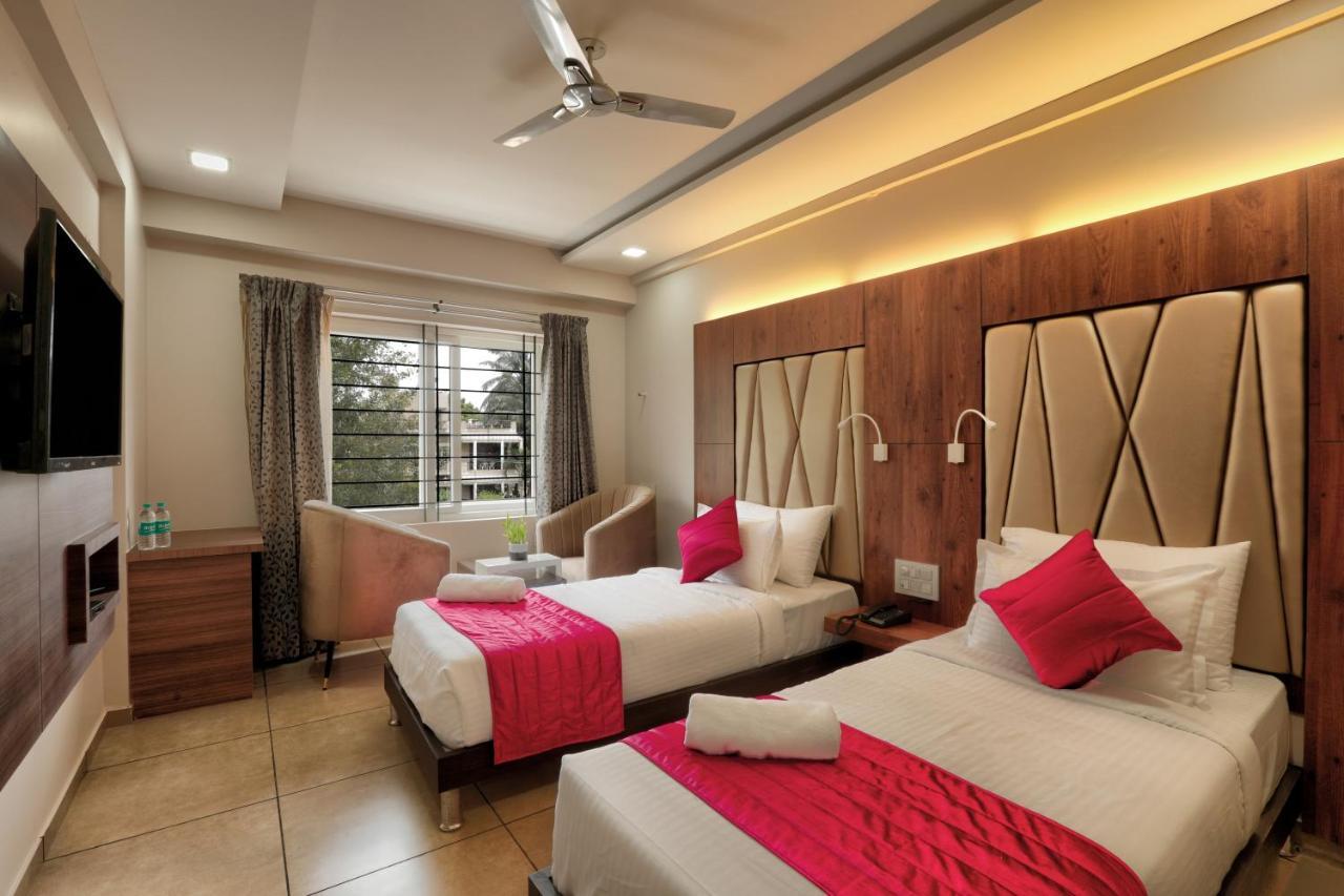 Lexus Inn Mysore Luaran gambar